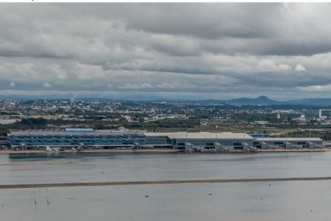 Aeroporto de Porto Alegre reinicia embarque e desembarque