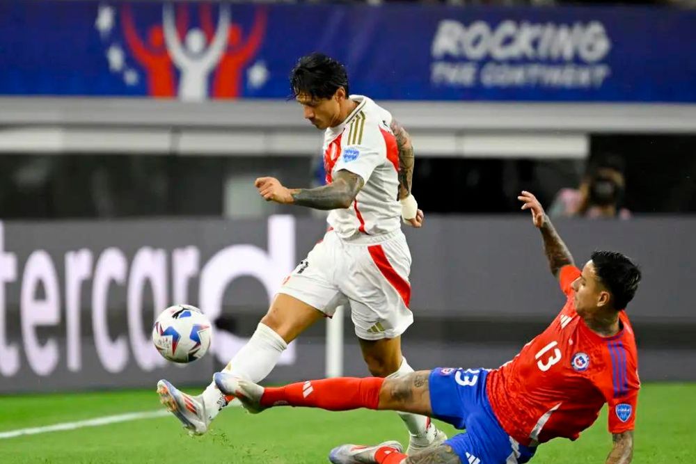 Chile e Peru não saem do 0 a 0 em estreia pela Copa América Chile e Peru não saem do 0 a 0 em estreia pela Copa América
