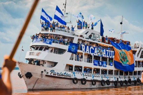 Caravana Azulada chega em Parintins com mais de 600 torcedores