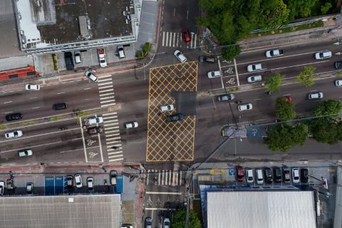 Obras de expansão da rede de esgoto no cruzamento entre avenidas Djalma Batista e João Valério começam nesta quarta-feira (26)