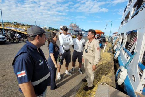 Festival de Parintins: Turistas são orientados a não transportarem cacau e cupuaçu do Amazonas para outros estados