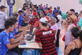 Parintins: Festa dos Visitantes tem troca de alimentos por ingressos estendida até esta quarta-feira (26)