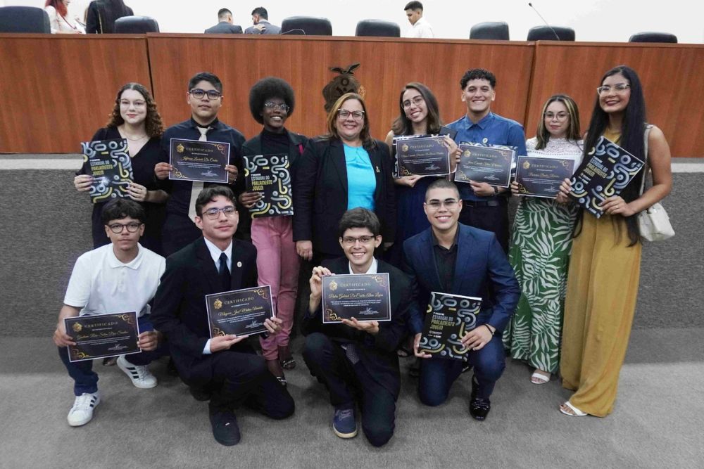 Alunos do Amazonas participam de 1&ordm; Encontro Estadual do Parlamento Jovem