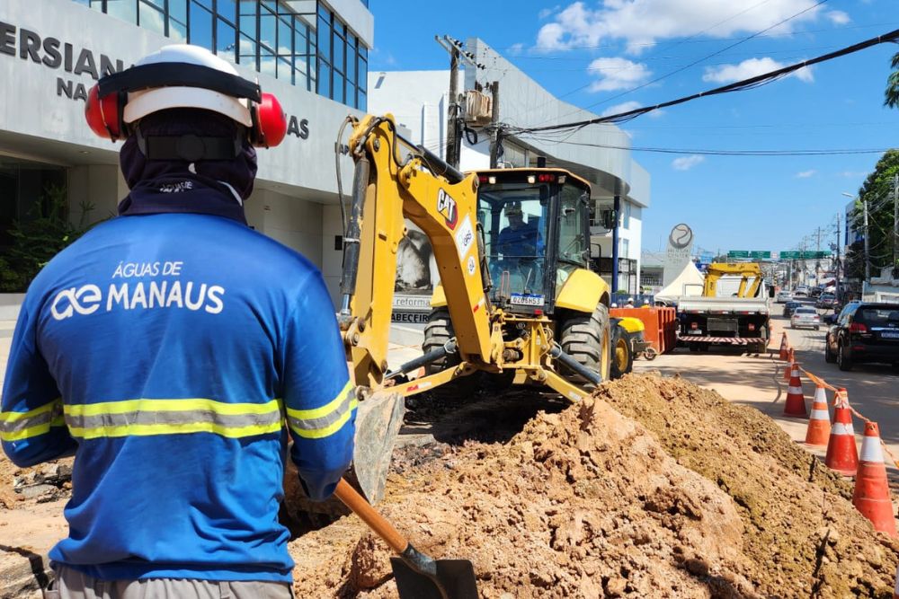 Obra de esgoto no cruzamento das avenidas Djalma Batista e João Valério é concluída em Manaus Obra de esgoto no cruzamento das avenidas Djalma Batista e João Valério é concluída em Manaus