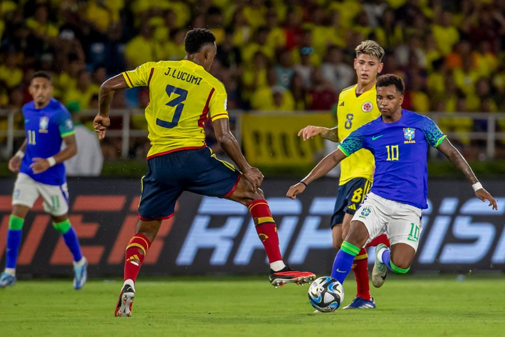 Brasil enfrenta Col&ocirc;mbia pela lideran&ccedil;a do Grupo D da Copa America