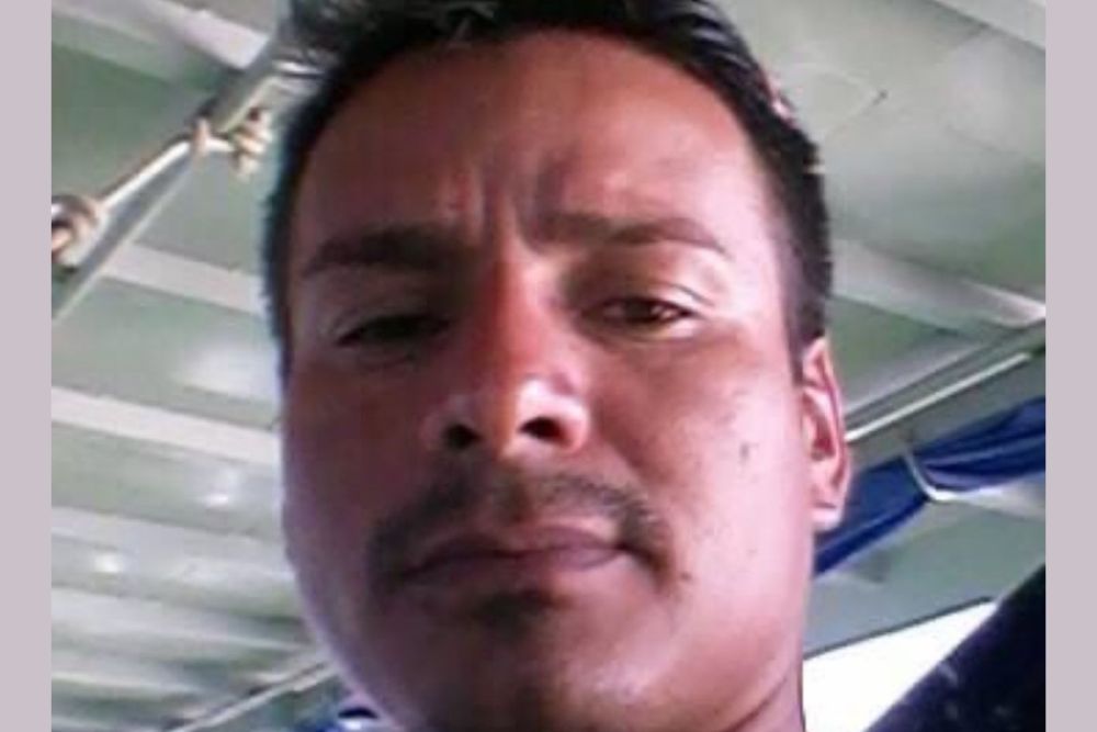 Homem que matou esposa a terçadadas na frente da filha é procurado em Manaus Homem que matou esposa a terçadadas na frente da filha é procurado em Manaus