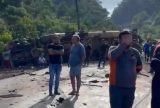 Acidente entre carretas deixa motorista gravemente ferido na BR-174