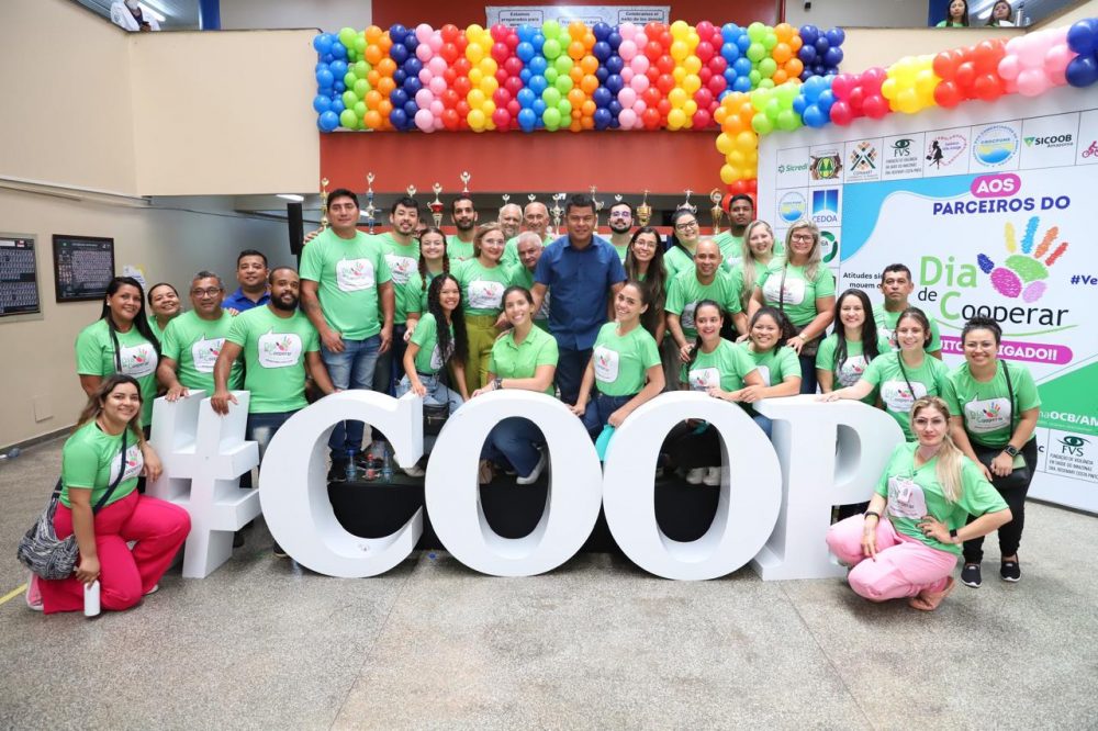 Sepror participa do 'Dia de Cooperar' e distribui alimentos e mudas na Zona Norte de Manaus Sepror participa do 'Dia de Cooperar' e distribui alimentos e mudas na Zona Norte de Manaus