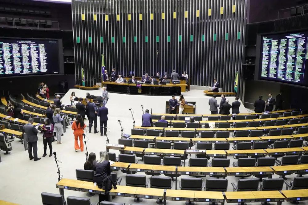 Câmara aprova urgência para regulamentação da reforma tributária