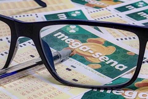 Mega-Sena acumula e sorteia premio de R$ 21 milhões nesta terça (16)