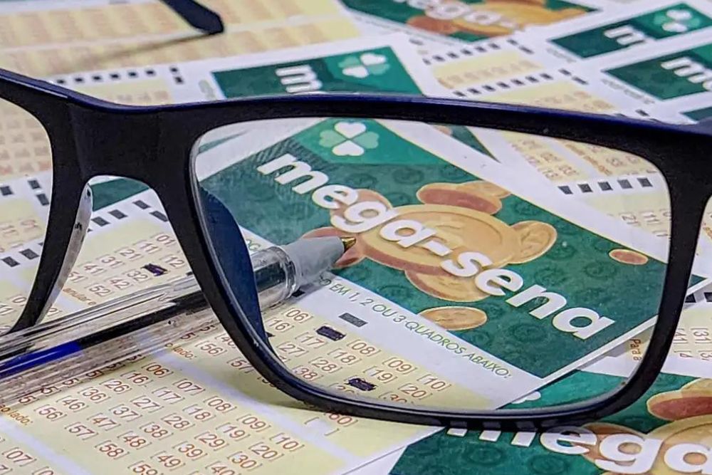 Mega-Sena acumula e sorteia premio de R$ 21 milh&otilde;es nesta ter&ccedil;a (16)