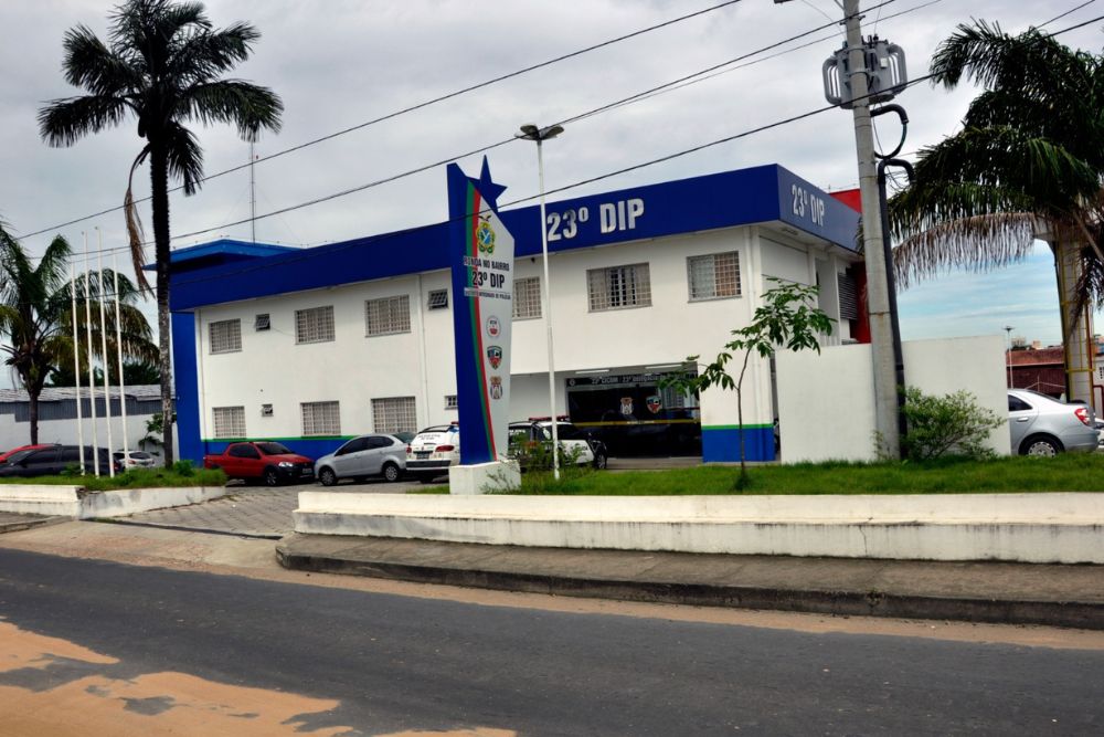 Polícia Civil prende mais dois envolvidos em roubo de R$ 4 mil no bairro Parque 10 Polícia Civil prende mais dois envolvidos em roubo de R$ 4 mil no bairro Parque 10