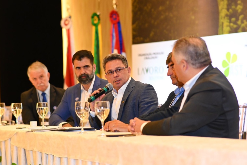 Amazonas alinha inovações em tratamento de resíduos urbanos com Portugal Amazonas alinha inovações em tratamento de resíduos urbanos com Portugal