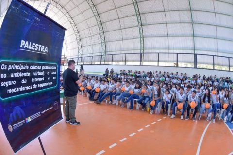 Comissão da Aleam e Polícia Civil levam palestras do ‘Ei, Te Orienta!’ a escolas do Careiro Castanho