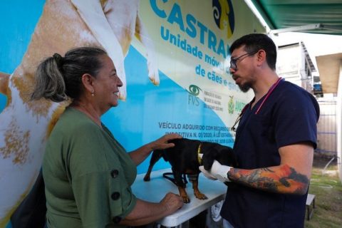 Castramóvel participa da 8ª edição do Governo Presente e leva serviço gratuito à população
