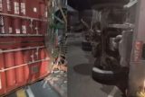 Carreta desgovernada tomba e atinge casa na avenida Rodrigo Otávio