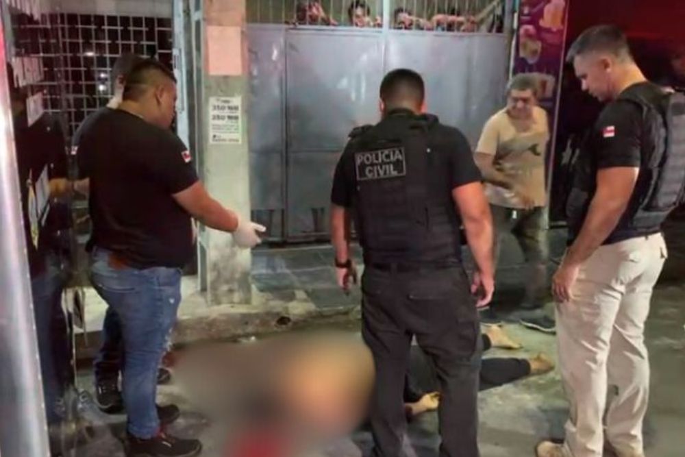 Entregador é perseguido e morto a tiros na Zona Norte de Manaus Entregador é perseguido e morto a tiros na Zona Norte de Manaus