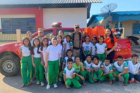 CBMAM realiza palestra de prevenção às queimadas em escola do município de Tapauá