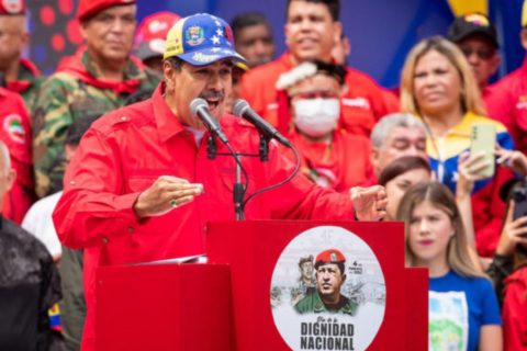 Com 51,2% dos votos, Nicolás Maduro é reeleito presidente da Venezuela