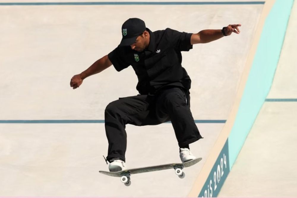 Kelvin Hoefler se classifica para final do skate street nas Olimp&iacute;adas de Paris
