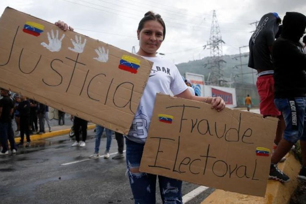Venezuela: Pelo menos sete pessoas morrem em protestos contra reeleição de Maduro Venezuela: Pelo menos sete pessoas morrem em protestos contra reeleição de Maduro