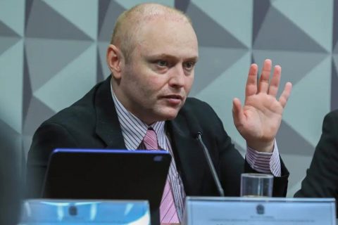 Justiça condena Delgatti por calúnia contra Bolsonaro