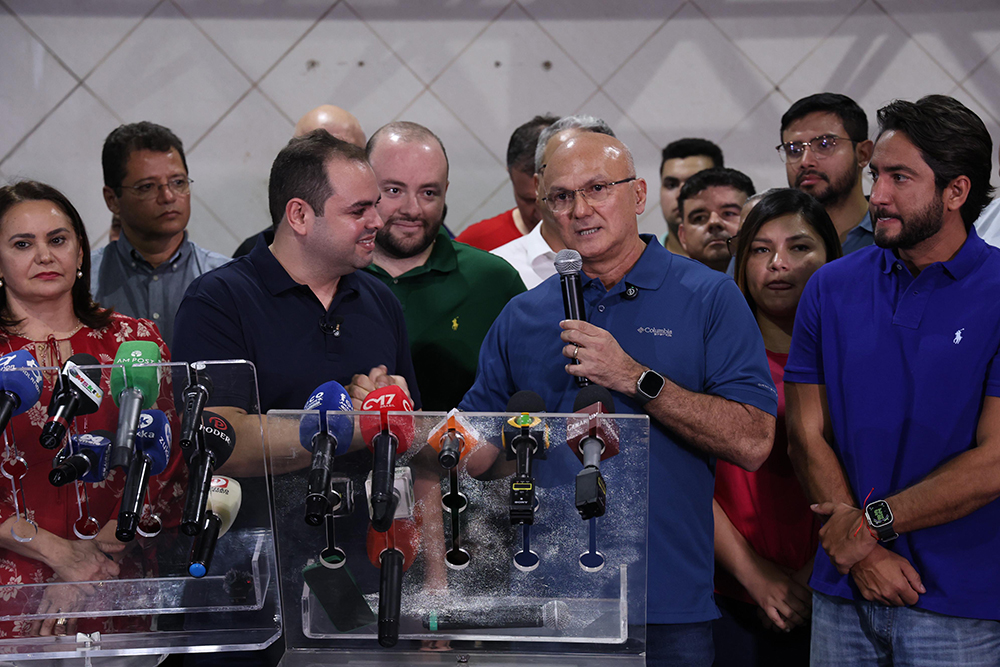 Menezes é o vice de Cidade Menezes é o vice de Cidade