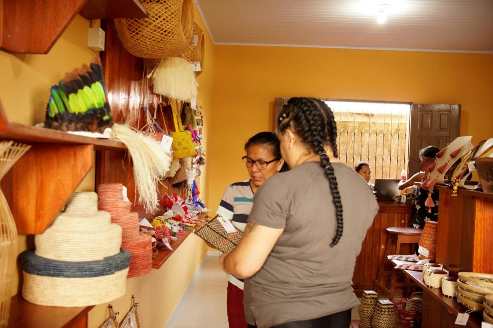 Sebrae realiza Rodada de Neg&oacute;cios com artes&atilde;os em S&atilde;o Gabriel da Cachoeira