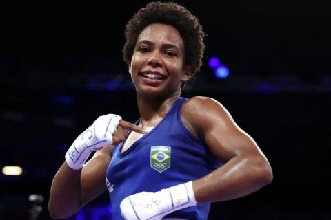 Jucielen Romeu supera americana e avança às quartas do boxe feminino em Paris