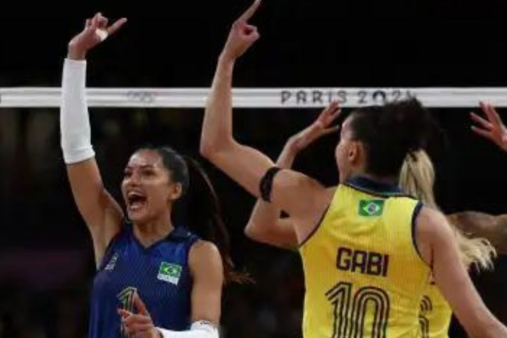 Olimp&iacute;adas: Brasil vence Rep&uacute;blica Dominicana e se classifica &agrave; semifinal do v&ocirc;lei feminino