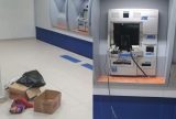 Criminosos invadem banco e arrombam caixa eletrônico no bairro Japiim