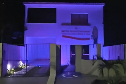 Promotoria de Tapauá é iluminada de lilás em alusão ao mês de Conscientização à Violência Contra a Mulher