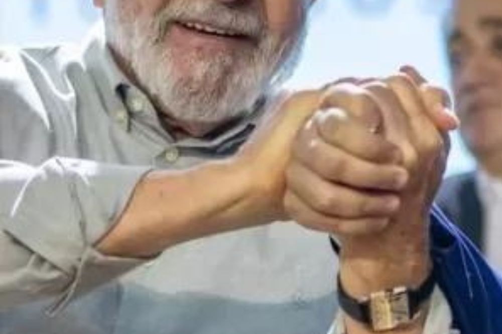 TCU determina que presidentes não precisam devolver presentes recebidos durante mandatos TCU determina que presidentes não precisam devolver presentes recebidos durante mandatos