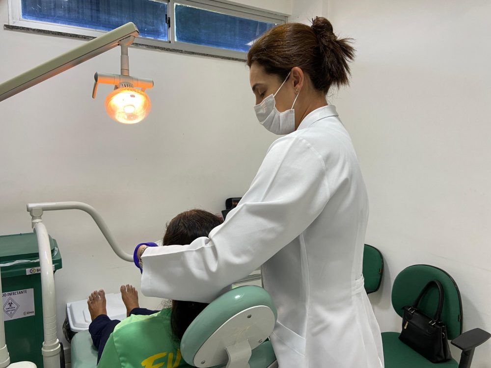 FUnATI melhora autoestima e qualidade de vida dos pacientes com entrega de próteses dentárias FUnATI melhora autoestima e qualidade de vida dos pacientes com entrega de próteses dentárias