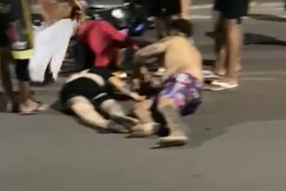 Homem morre após colisão entre motocicletas na avenida Brasil Homem morre após colisão entre motocicletas na avenida Brasil