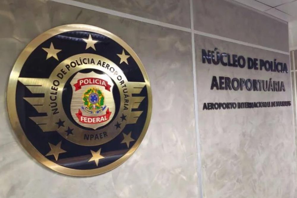 PF combate tr&aacute;fico e apreende 78 kg de drogas em aeroporto internacional de Manaus