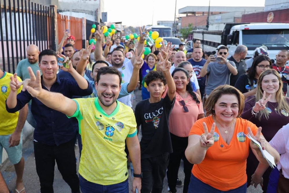Capit&atilde;o Alberto Neto e Maria do Carmo promovem Caminhada da &lsquo;Ordem e Progresso&rsquo; no Jorge Teixeira 