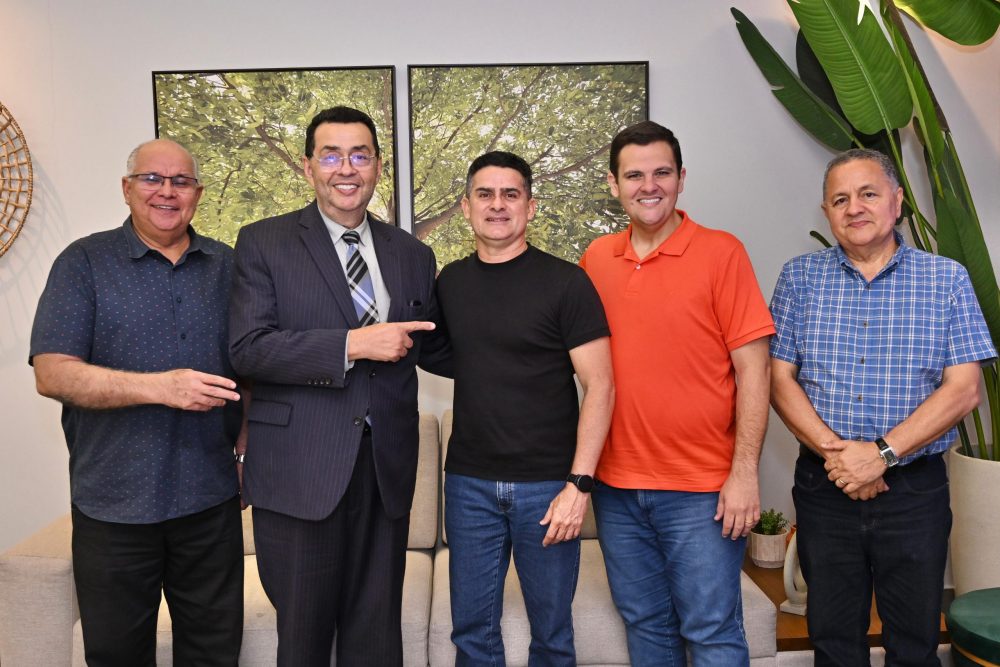 Assembleia de Deus declara apoio à reeleição de David Almeida para Prefeitura de Manaus Assembleia de Deus declara apoio à reeleição de David Almeida para Prefeitura de Manaus