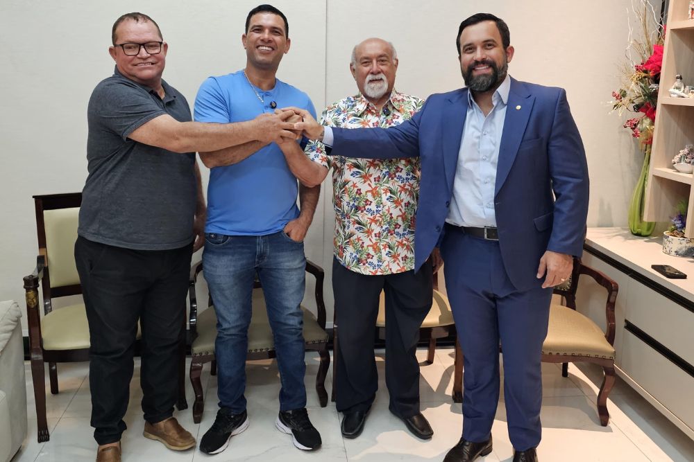 Belarmino Lins abre m&atilde;o de candidatura &agrave; prefeitura de Fonte Boa e apoia Dr. L&aacute;zaro