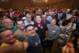 Assembleia de Deus oficializa apoio à reeleição de David Almeida "pela felicidade de Manaus"