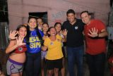 Parintins: Mateus Assayag e Vanessa Gonçalves são recebidos com festa e confiança por moradores do bairro Itaúna 2