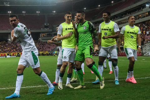 Série B: Coritiba derrota Sport na Arena Pernambuco por 1 a 0
