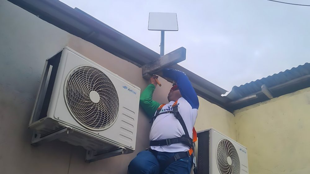 Promotorias do interior do Amazonas serão equipadas com internet via satélite em 60 dias Promotorias do interior do Amazonas serão equipadas com internet via satélite em 60 dias