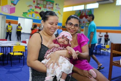 Deputada Mayra Dias propõe PL que institui campanha de apoio à saúde mental das mães