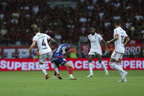 Flamengo supera Bahia fora de casa e abre vantagem na Copa do Brasil