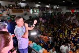 David Almeida é recebido com festa por moradores da Zona Sul de Manaus
