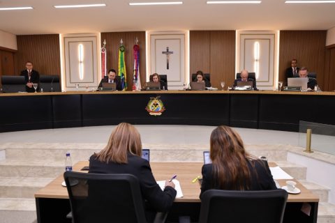 TCE-AM reprova contas e multa ex-presidente da Câmara de Jutaí em R$ 20 mil