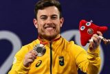 Paris 2024: Vitor Tavares brilha e conquista bronze na classe simples SH6 do badminton