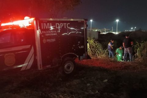 Junto a bilhete, homem é encontrado morto em área de mata no bairro Novo Aleixo