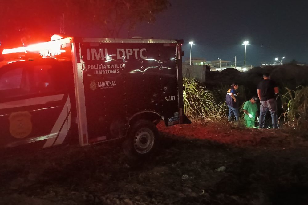 Junto a bilhete, homem &eacute; encontrado morto em &aacute;rea de mata no bairro Novo Aleixo